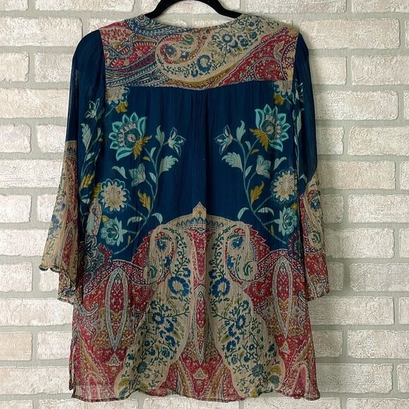 Soft Sureounding Blouse size Sm - Picture 5 of 9